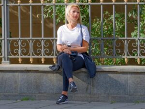 Chic et compact : le charme des sacs à bandoulière en cuir