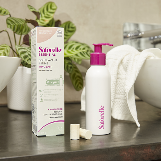 Soins lavants intimes Saforelle Essential : des solutions innovantes pour une hygiène adaptée
